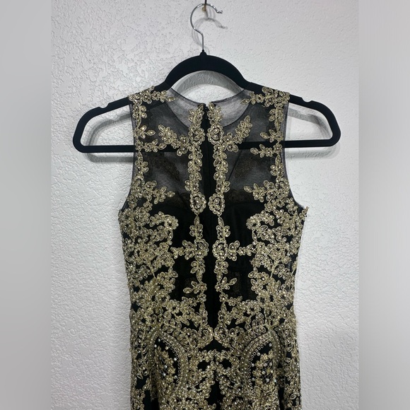 Black Gold Beaded Prom Dress Form Fitting Mesh Embroidered Women’s Size XS - Picture 8 of 9